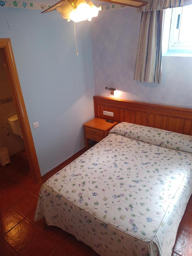 Hotel La Botiga Prades Esterno foto