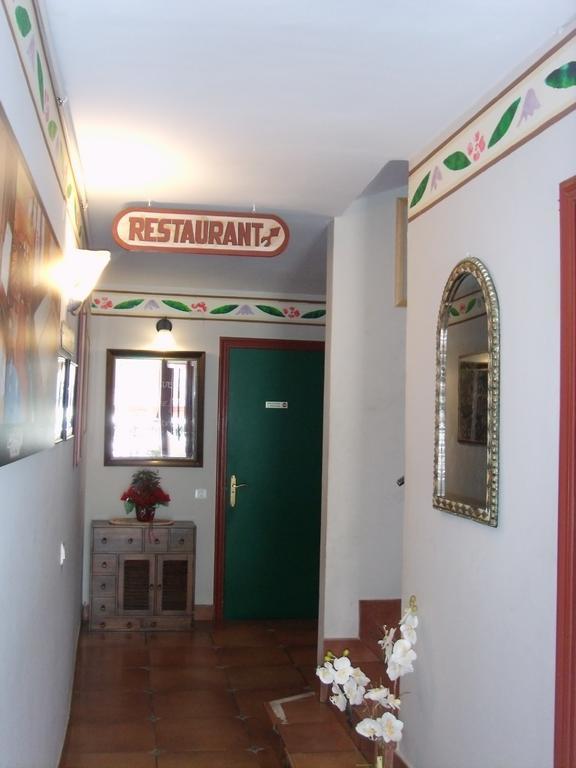 Hotel La Botiga Prades Esterno foto